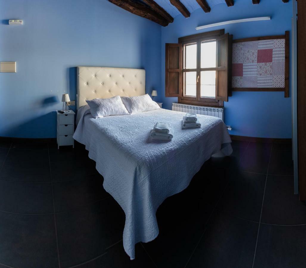 La Casa Azul Guest House Alcanadre Exterior photo