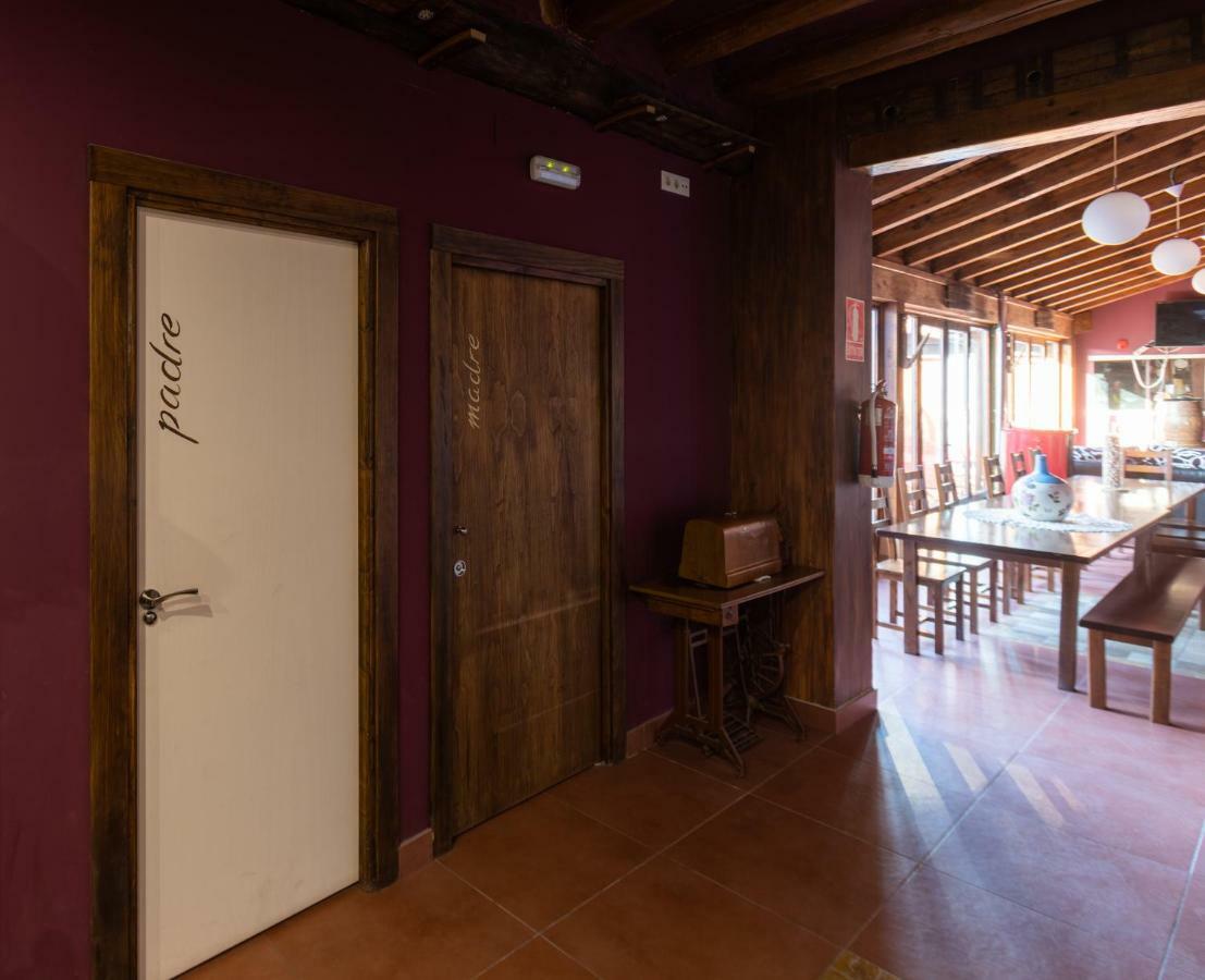 La Casa Azul Guest House Alcanadre Exterior photo
